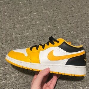 Nike Yellow and Black Sneakers